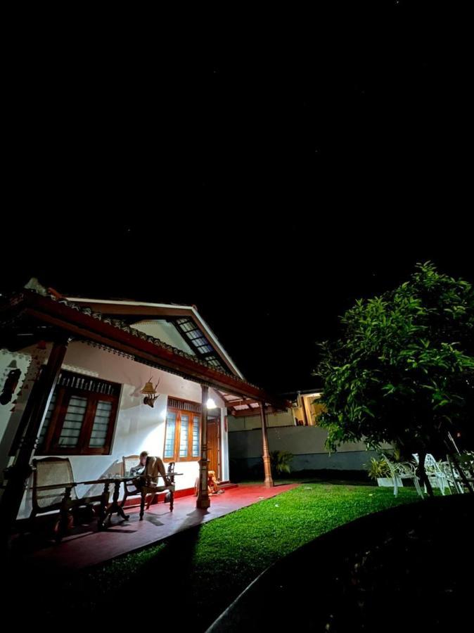 Villa Bubble Sea Unawatuna Exteriör bild